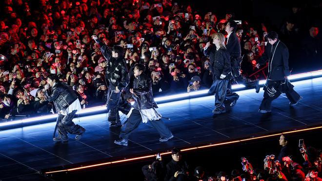 La banda de K-pop BTS regresa a los escenarios