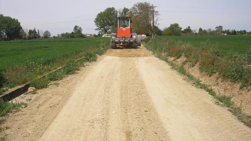 El ayuntamiento continúa mejorando los caminos rurales