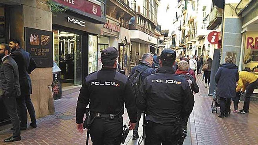 Refuerzo policial en Palma durante las Navidades