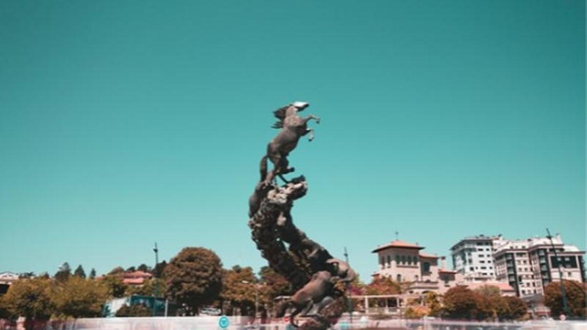 Monumento aos cabalos en Vigo