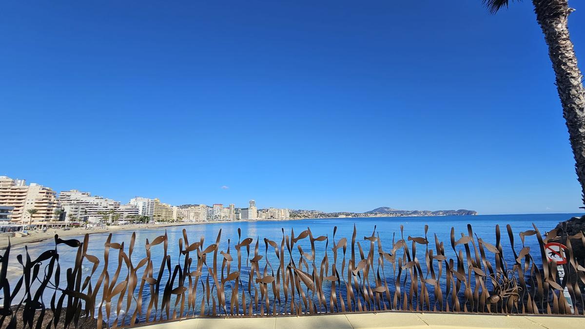 Barandilla en homenaje al mar y a la pesca en Calp