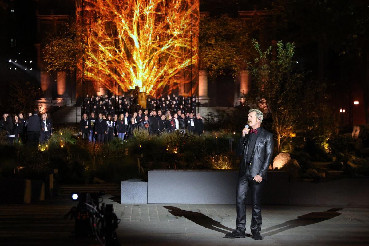 Homenaje a las víctimas de los atentados de Bataclan.