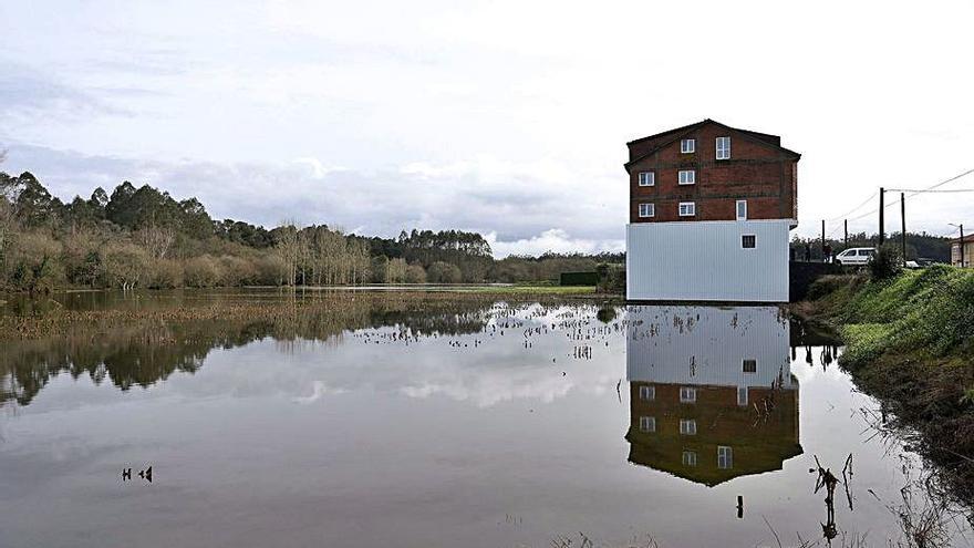 Crecida del río Grande, a su paso por Torelo (Vimianzo).