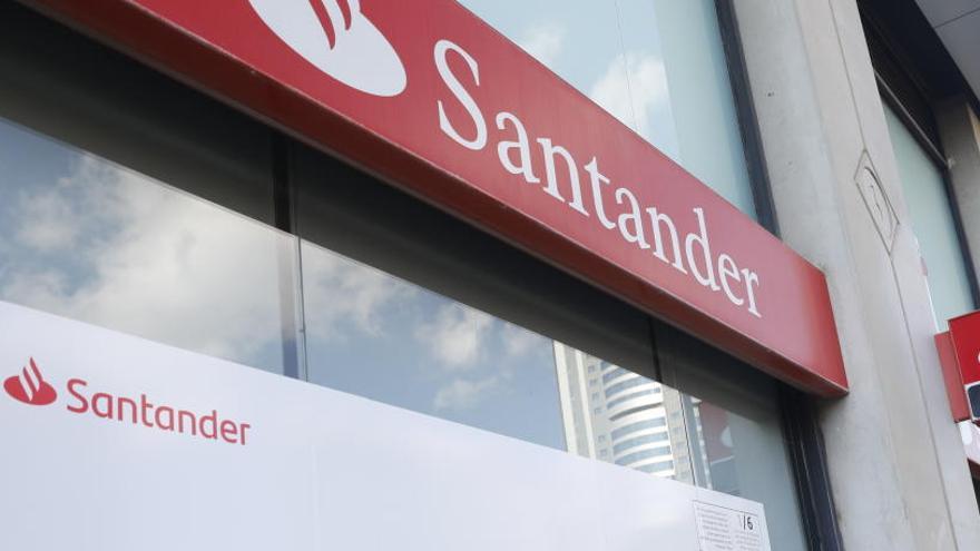 Una oficina del banco Santander.