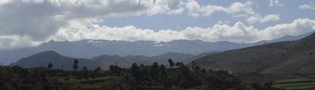 NIEVE EN LA CUMBRE DESDE LA PLAYA DE LAS CANTERAS