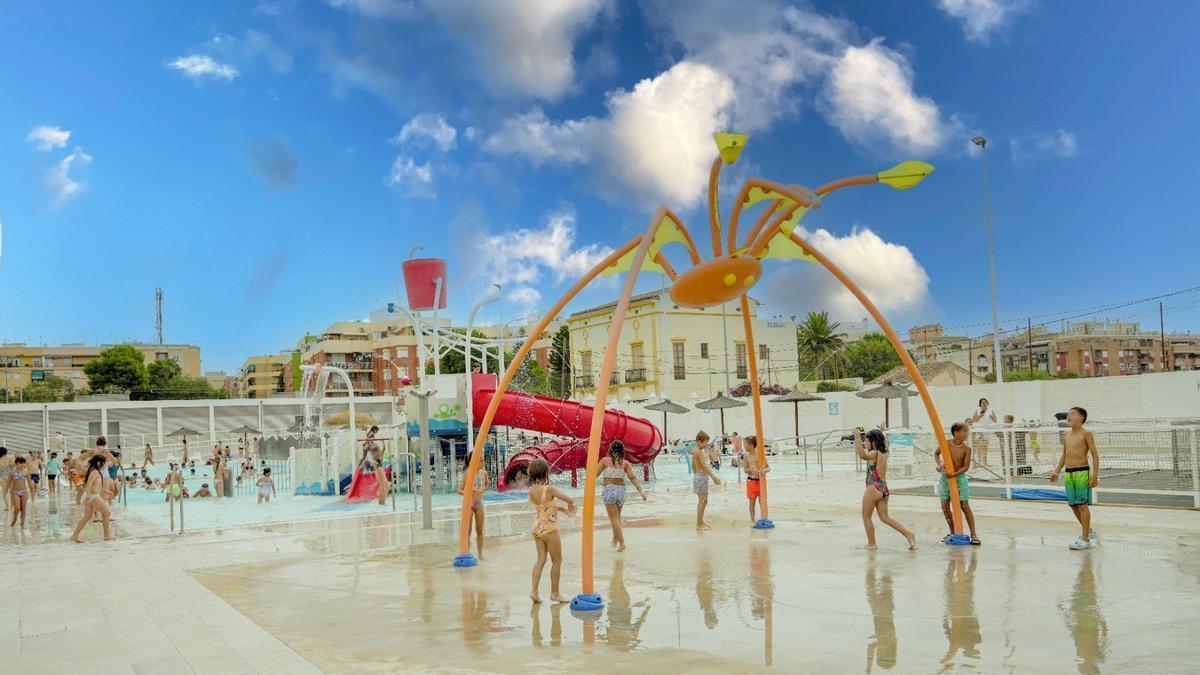 Piscina de verano en Paterna.