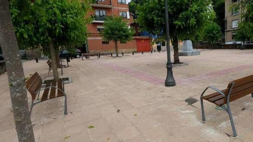 La plaza del Carmen, que luce nuevo mobiliario.