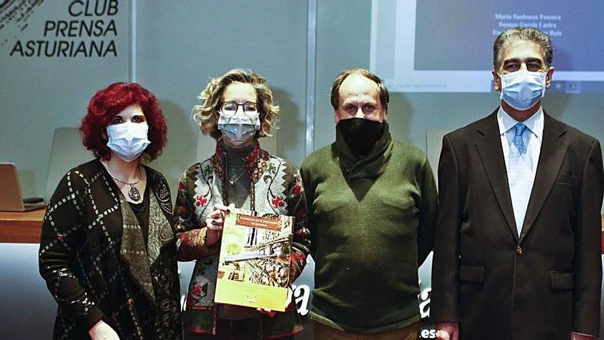 Por la izquierda, María Sanhuesa, Enriqueta de Valdés, Enrique Campuzano y Ramón Sobrino. | Julián Rus