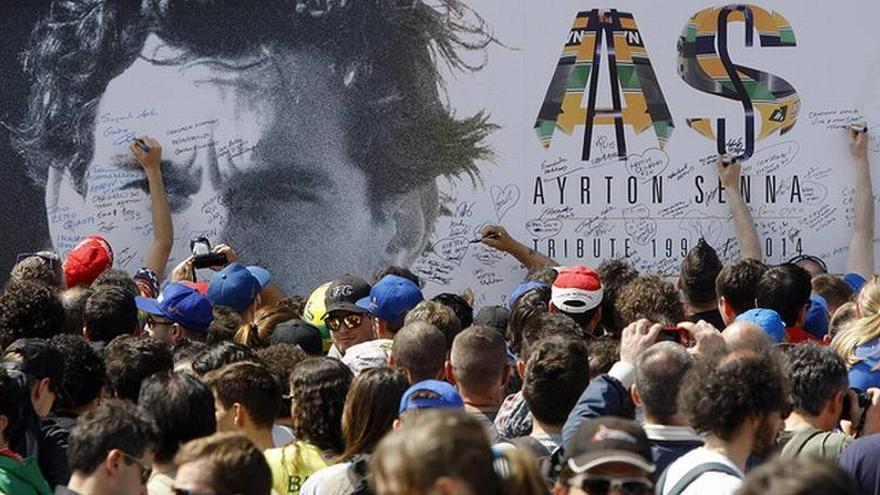 La F-1 rinde homenaje a Ayrton Senna en el 20º aniversario de su muerte