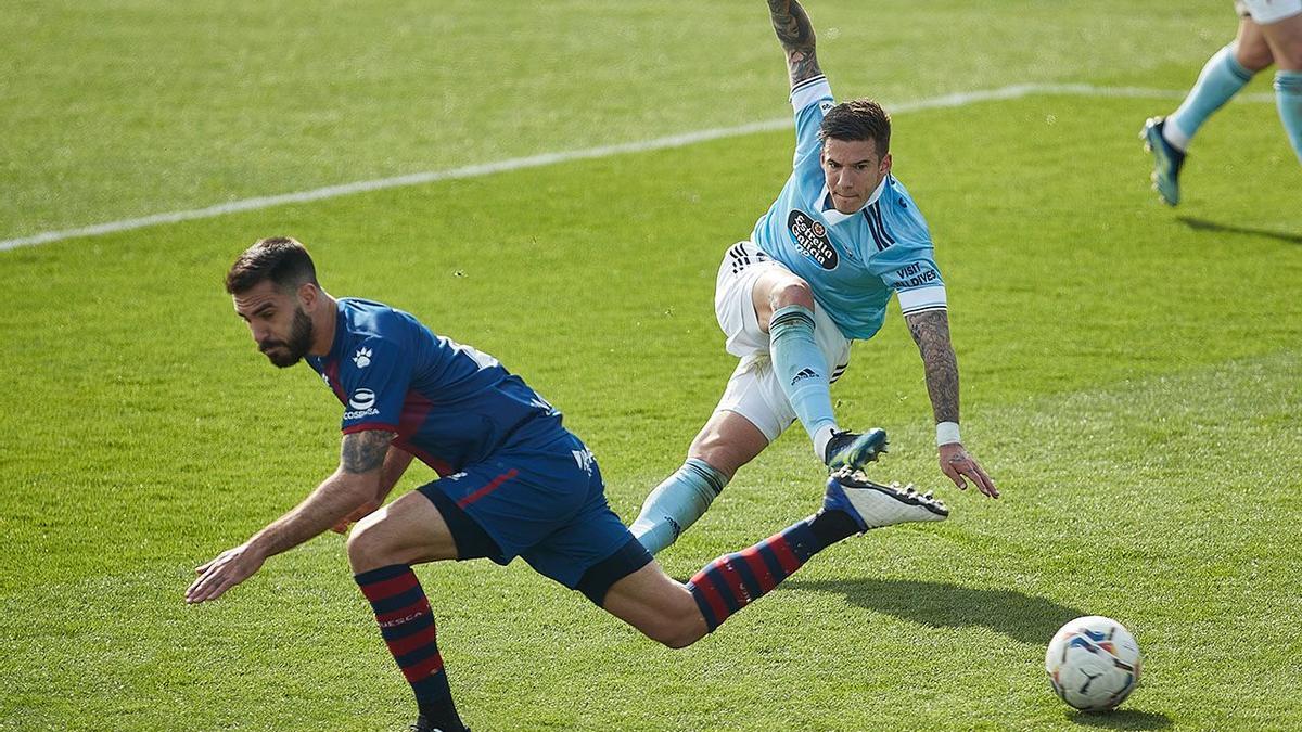 Santi Mina abrió la lata en el partido más divertido de la temporada en la Liga