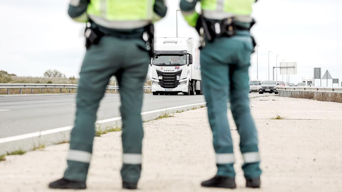 Agentes de la Guardia Civil.