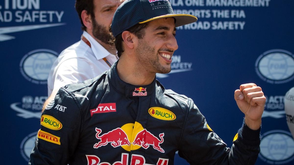 El australiano Daniel Ricciardo celebra la 'pole' que ha logrado en Montecarlo