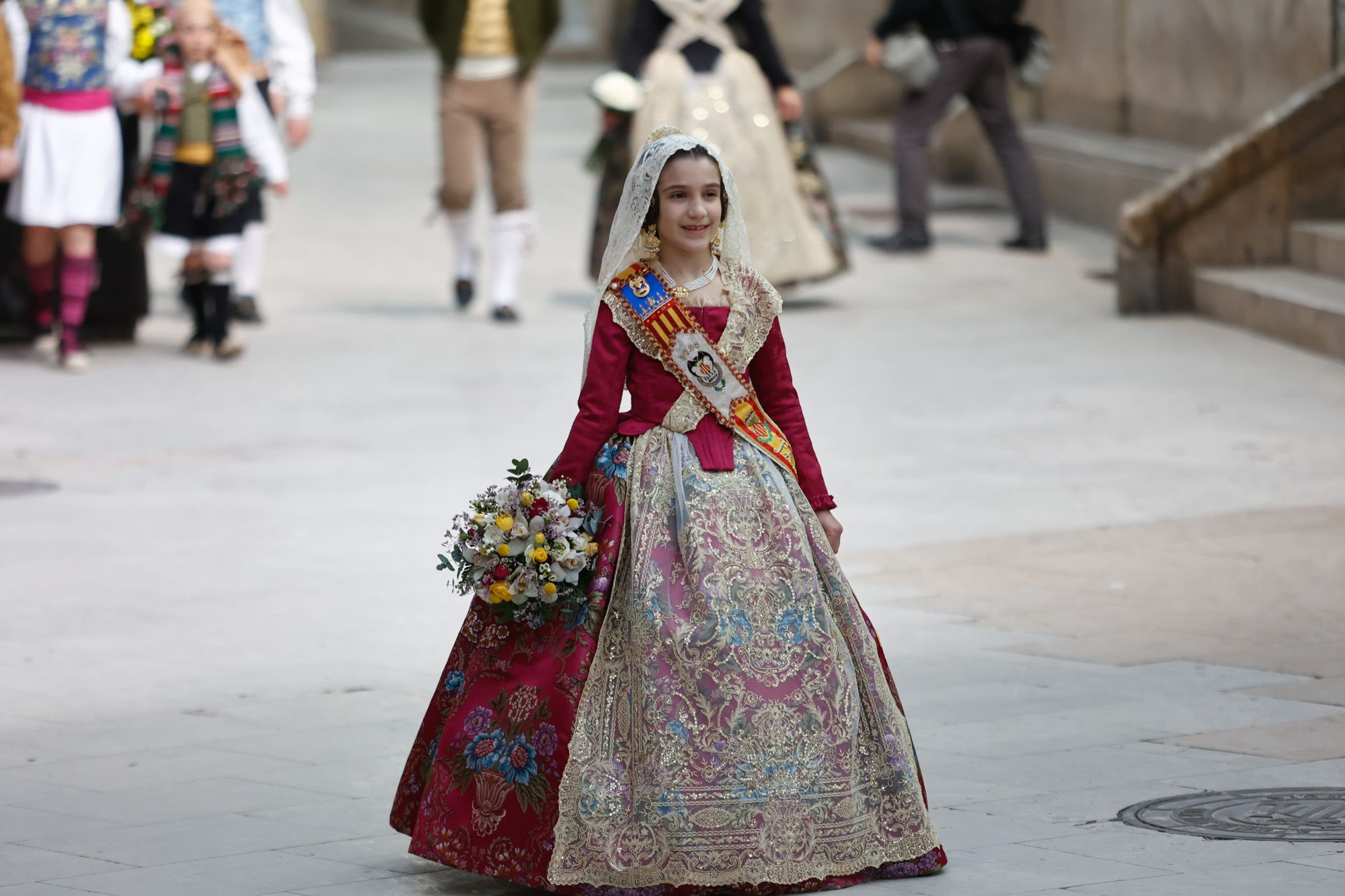 Falleras Mayores en la Ofrenda 2025. Día 17 (1/4)