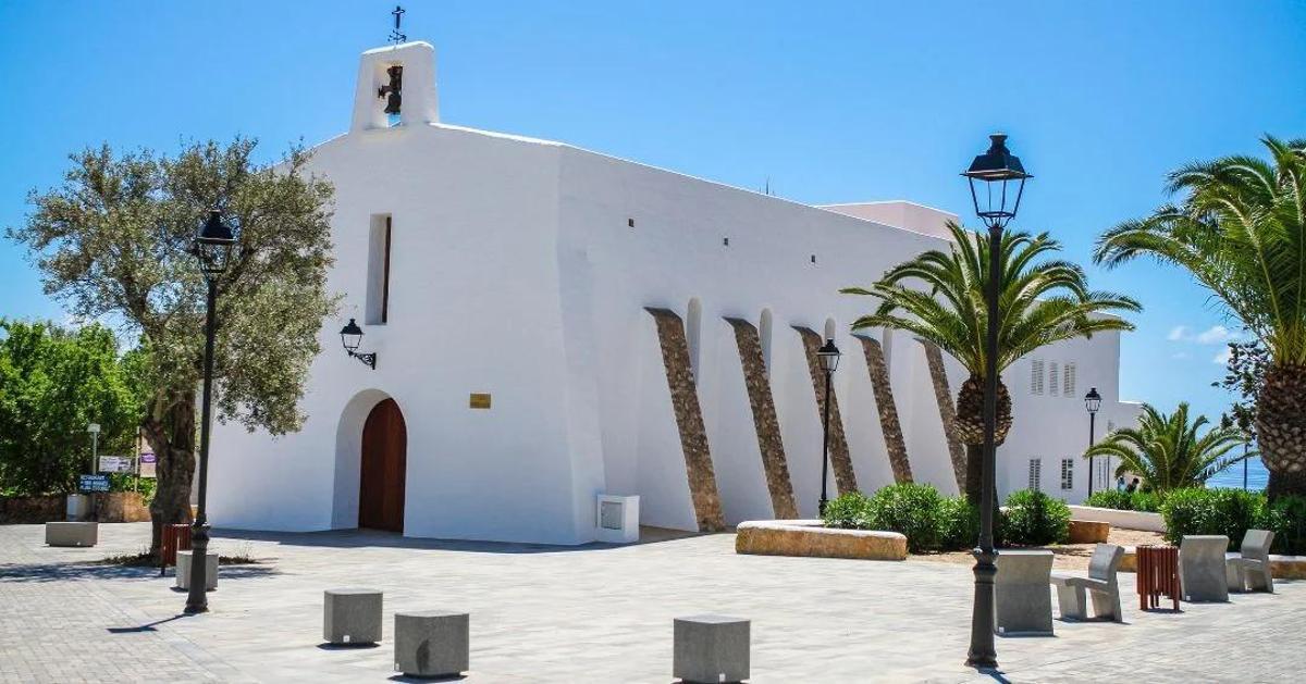 Es Cubells church.
