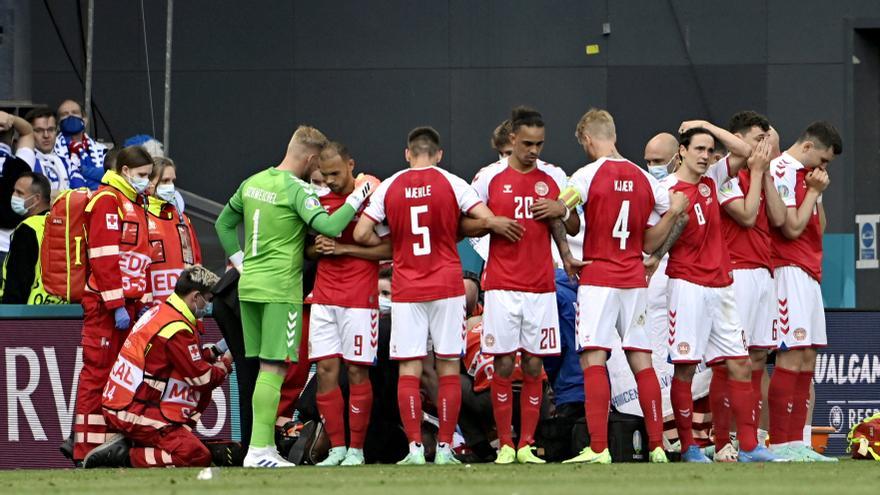 Christian Eriksen, en situació &quot;estable&quot; després d&#039;esvair-se a l&#039;estadi Parken de Copenhaguen