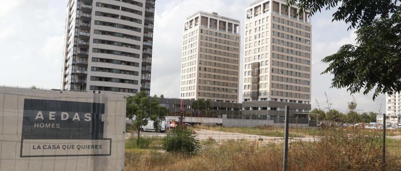 Los promotores ya venden el 70 % de los pisos de València sobre plano por la alta demanda