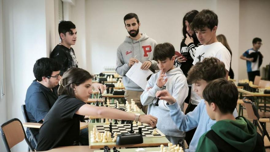 Un momento de la competición en el IES A Basella
