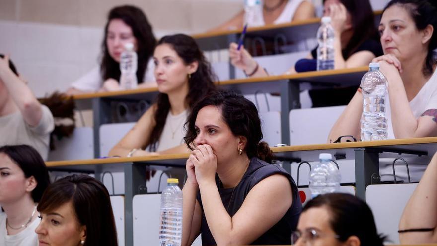 Educación planifica dos años de macro convocatorias de oposiciones de docentes en Andalucía pero avisa: "Pronto esto va a cambiar"