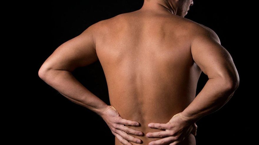 Víctor Arpa, abogado laboralista, a los pacientes de hernia cervical: «Podrías tener derecho a una pensión por incapacidad»