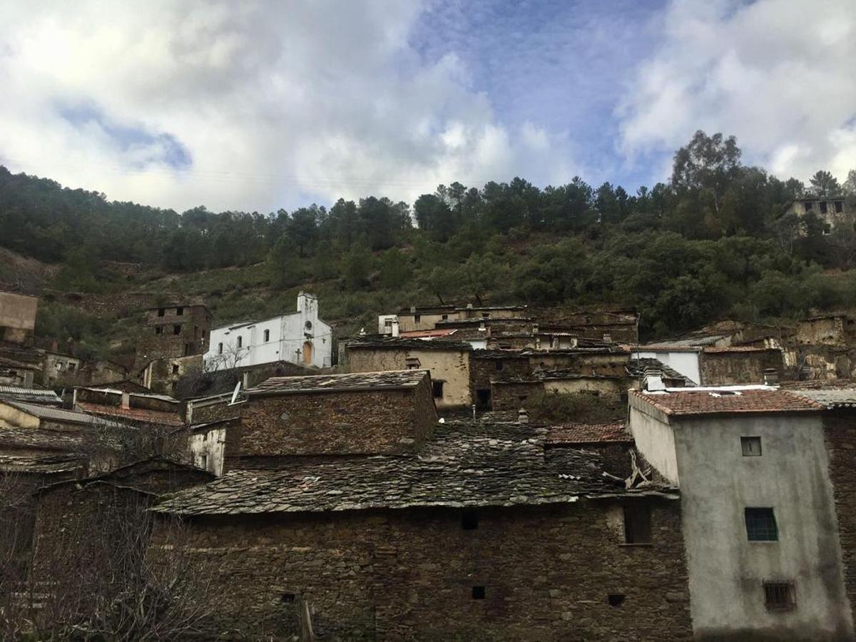 Arquitectura negra en Riomalo de Arriba (Las Hurdes).