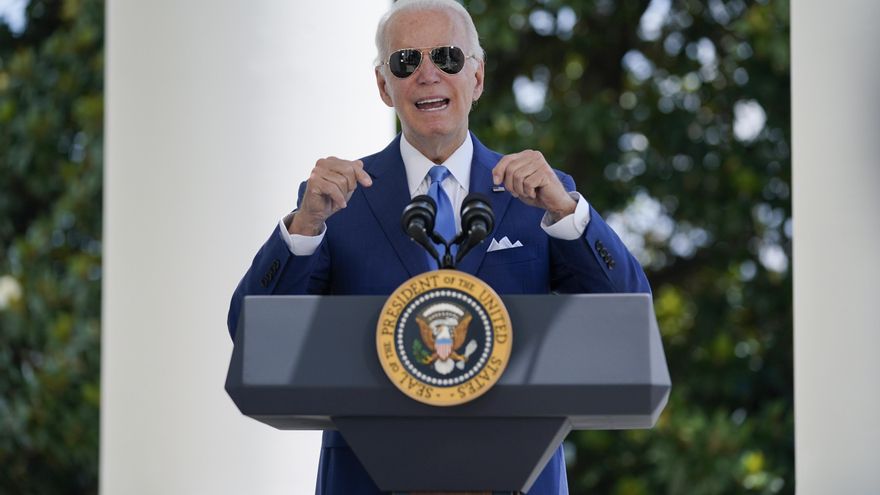 Biden da negativo en covid pero continuará aislado hasta hacerse otro test.