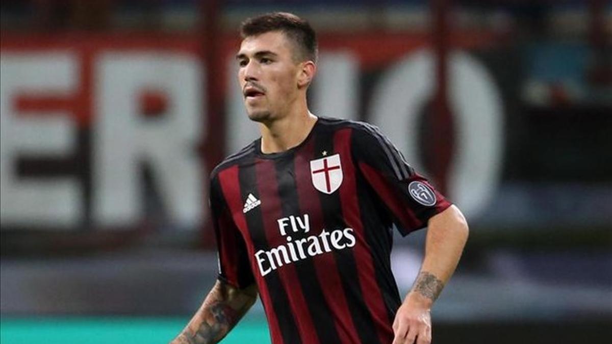 Romagnoli, central del Milan