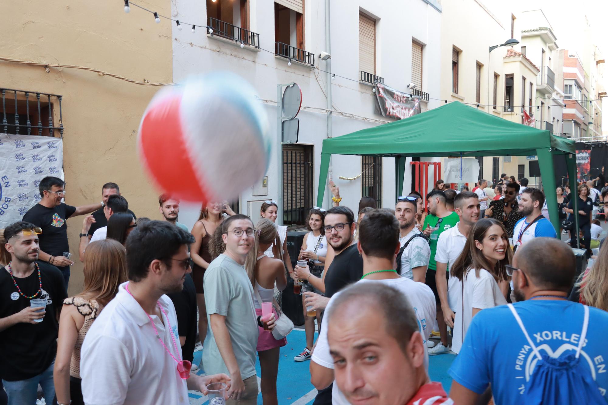 Galería | Las collas de Vila-real ya disfrutan de la fiesta en la calle