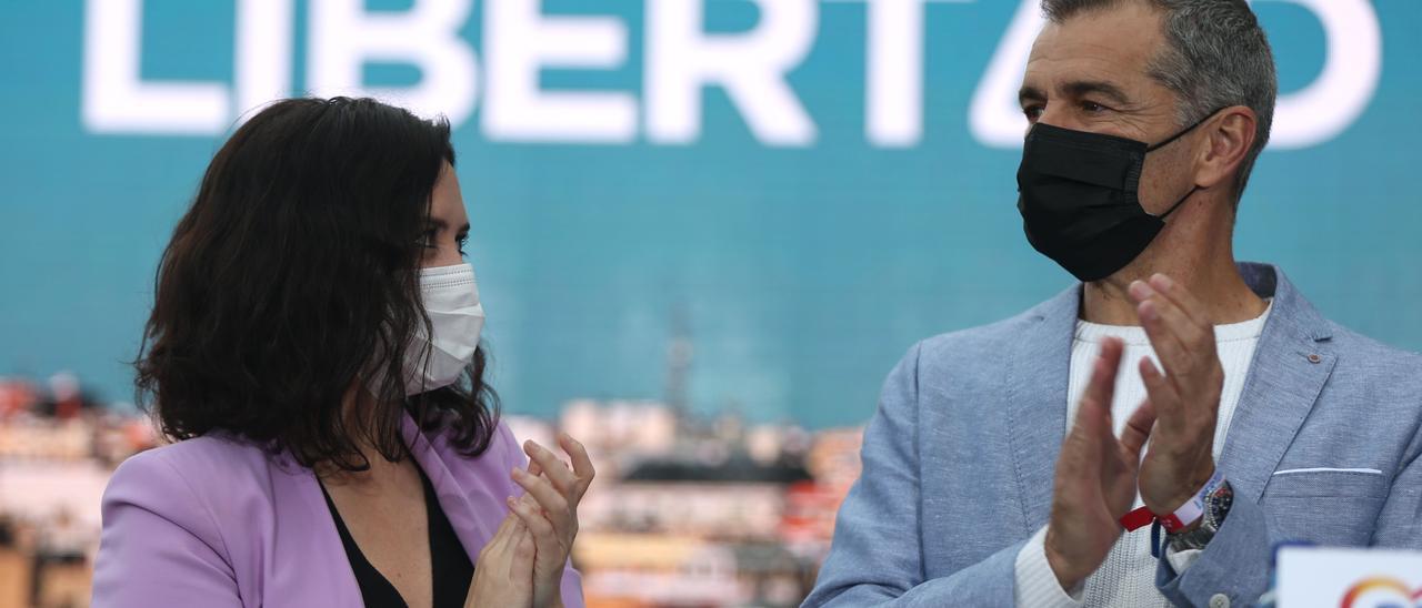 Ayuso y Cantó en un acto de la última campaña electoral madrileña.