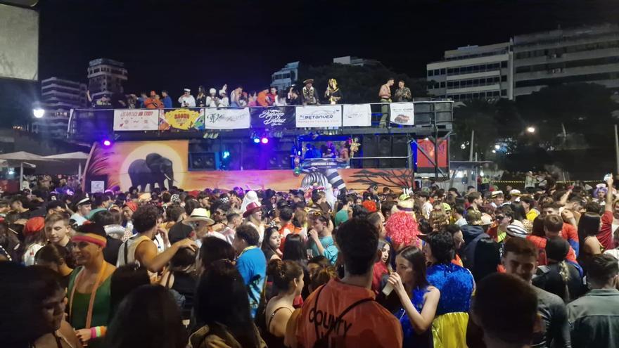 Una de las carrozas participantes en el Carnaval de Santa Cruz de Tenerife 2025