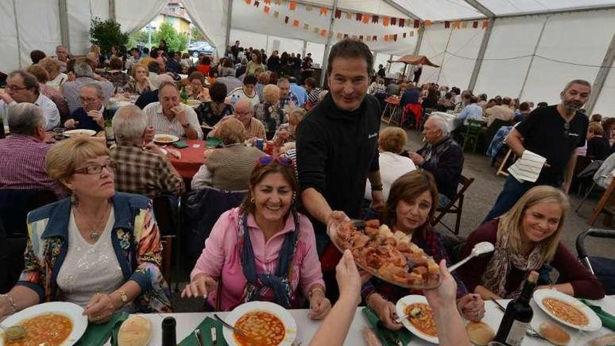 La comida de fin de fiesta con la que cada año se despide la Serondaya.