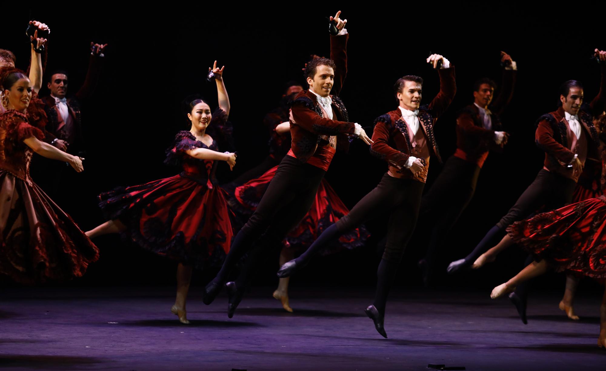 Actuación del Ballet Nacional de España en el Palacio de Congresos de la Expo