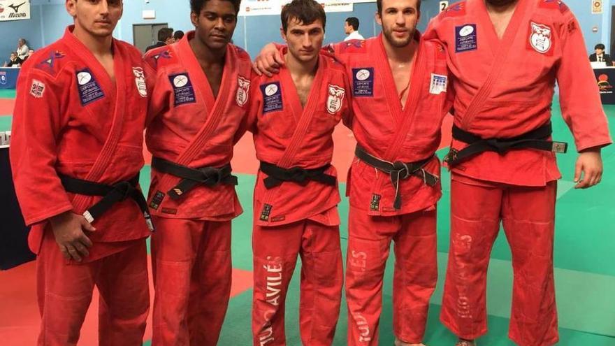 El equipo del Judo Avilés.