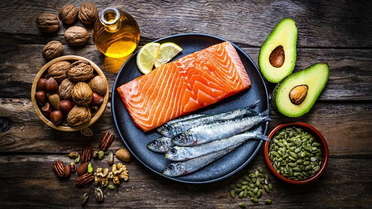 Alimentos ricos en omega-3, un ácido graso esencial para la salud.