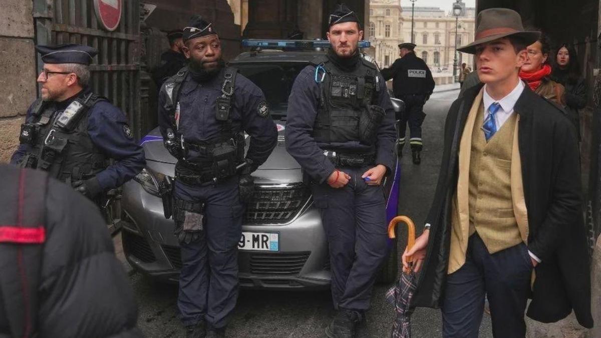 La relación de Sevilla con el robo del Louvre: el origen andaluz del 'misterioso detective' del museo