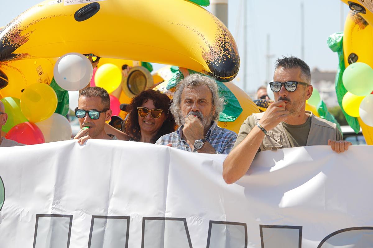 Manifestación en Ibiza para exigir la mejora del plus de residencia de los funcionarios