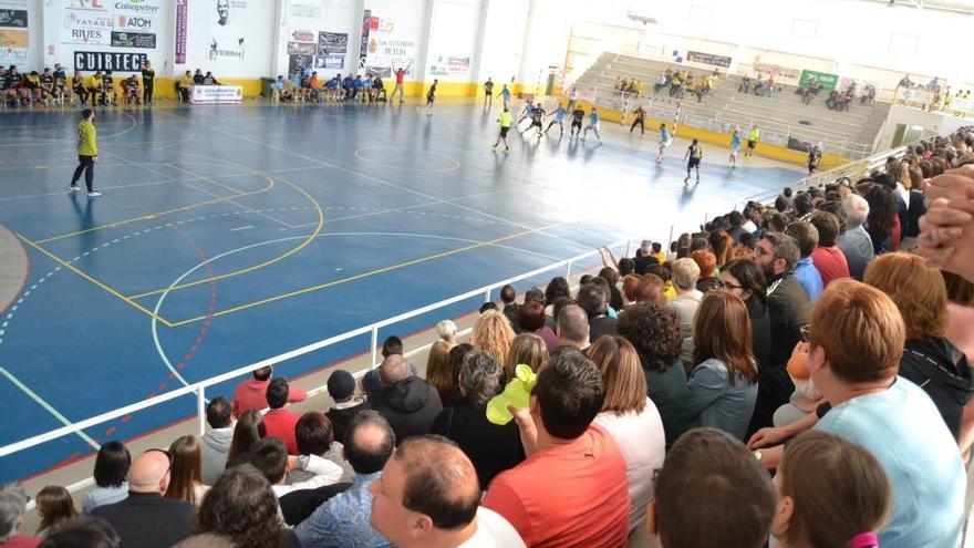 El Centro Excursionista Eldense vuelve a jugar en casa.