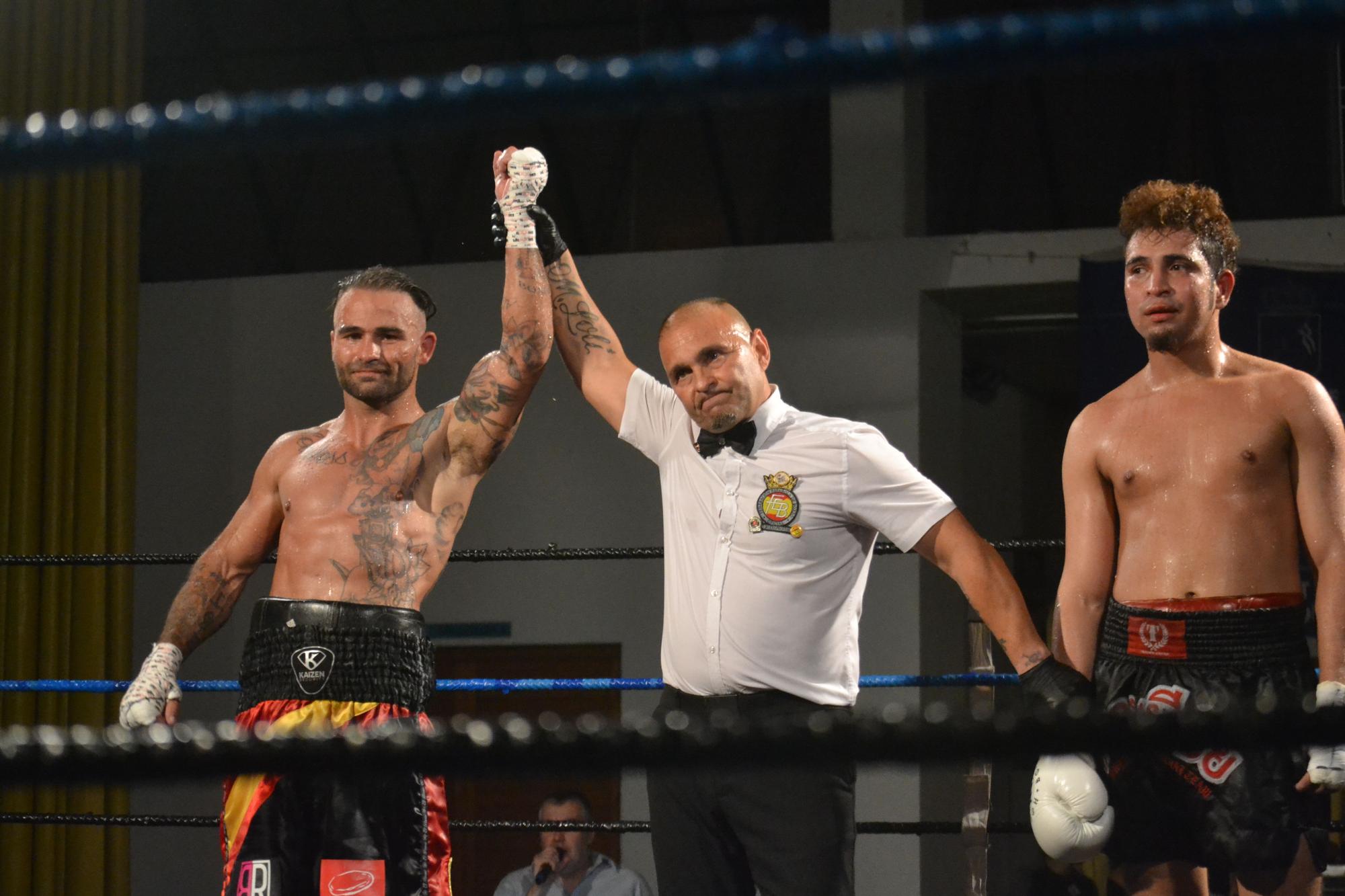 Noche mágica de boxeo en el Polideportivo Melanie Costa de Calvià