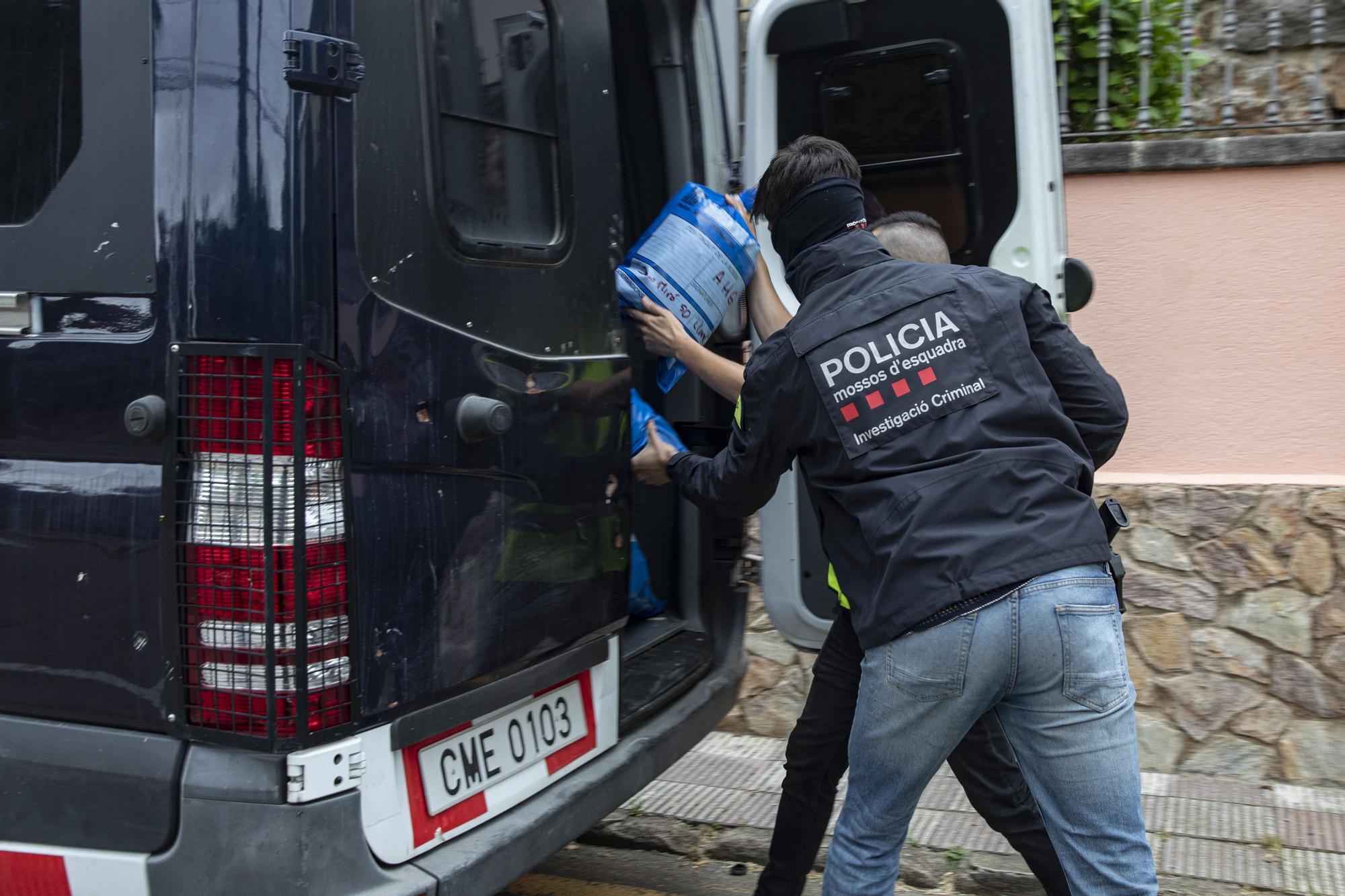 Operació policial contra una banda de tràfic i cultiu de droga a Girona