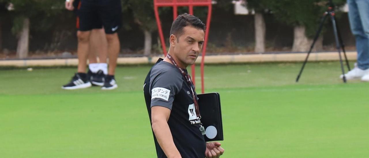 Francisco, durante un entrenamiento del Elche