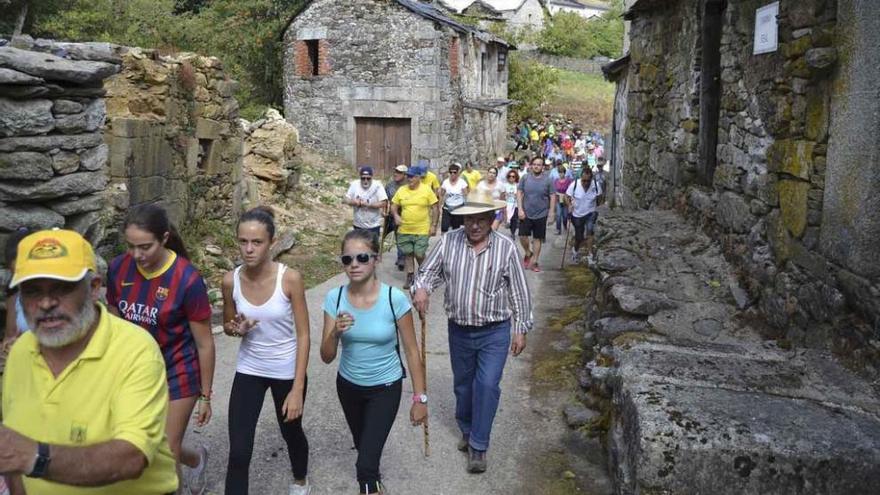 El camino de Santiago, a saltos entre el AVE