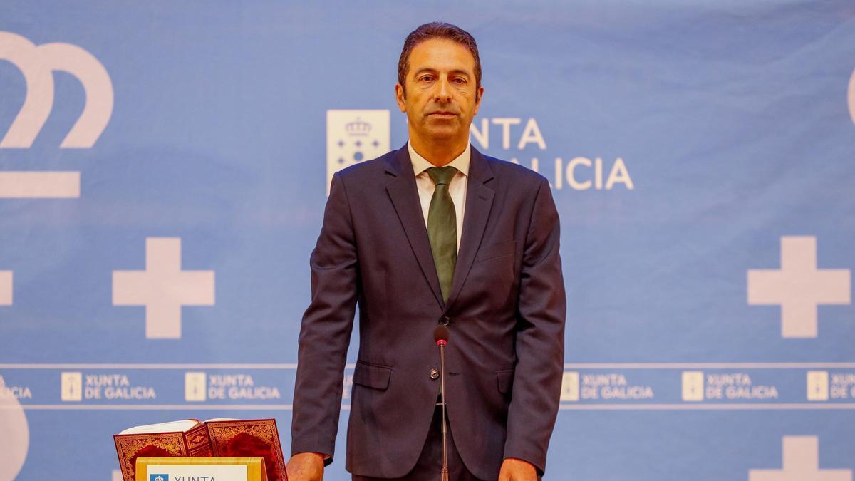 Alfonso Villares, este martes, en la toma de posesión como delegado territorial de la Xunta