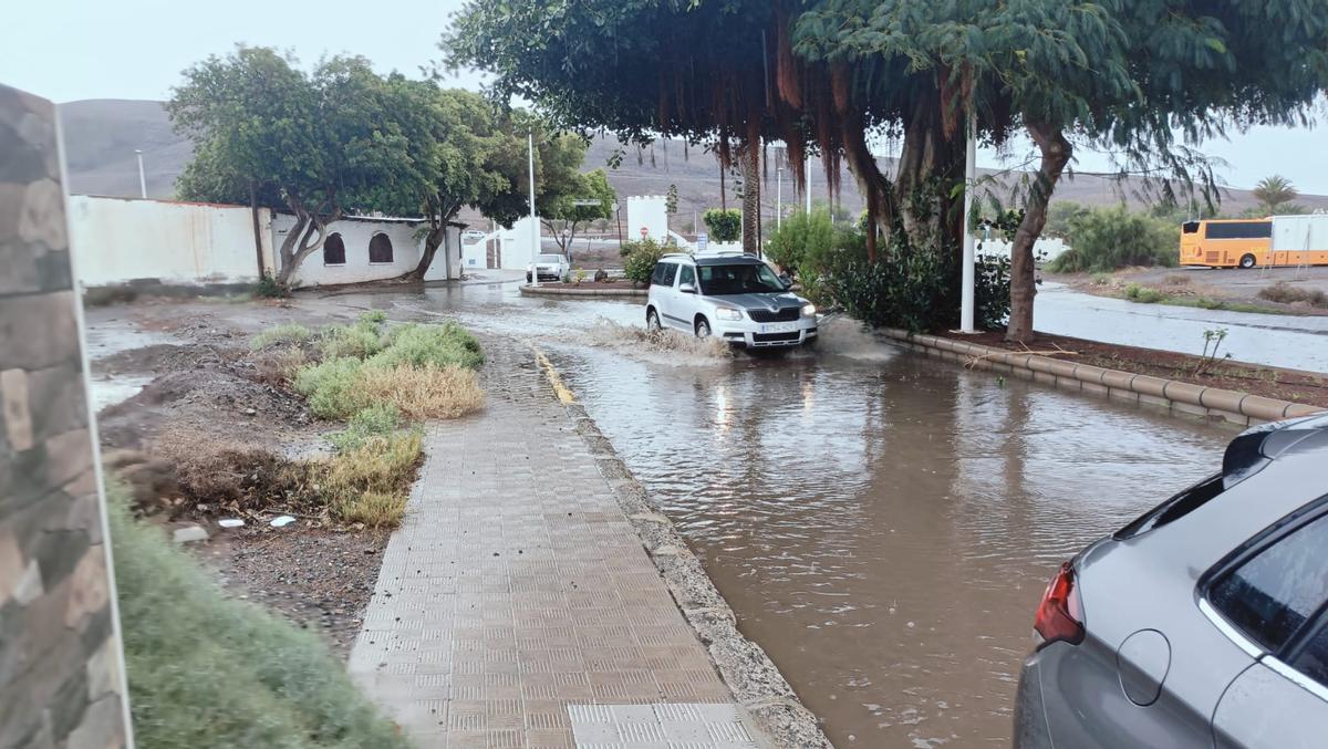 Inundación en Tarajalejo por la borrasca Emilia.