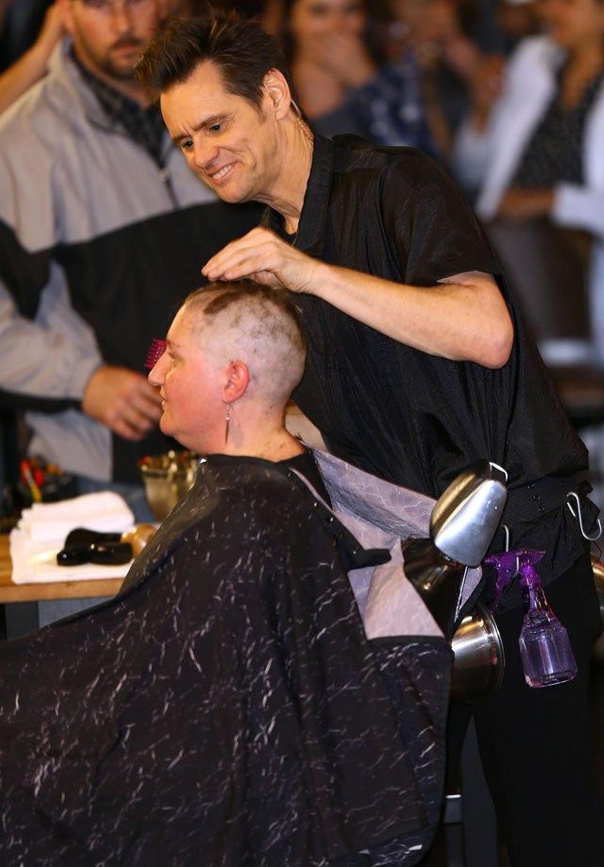 Jim Carrey de peluquero