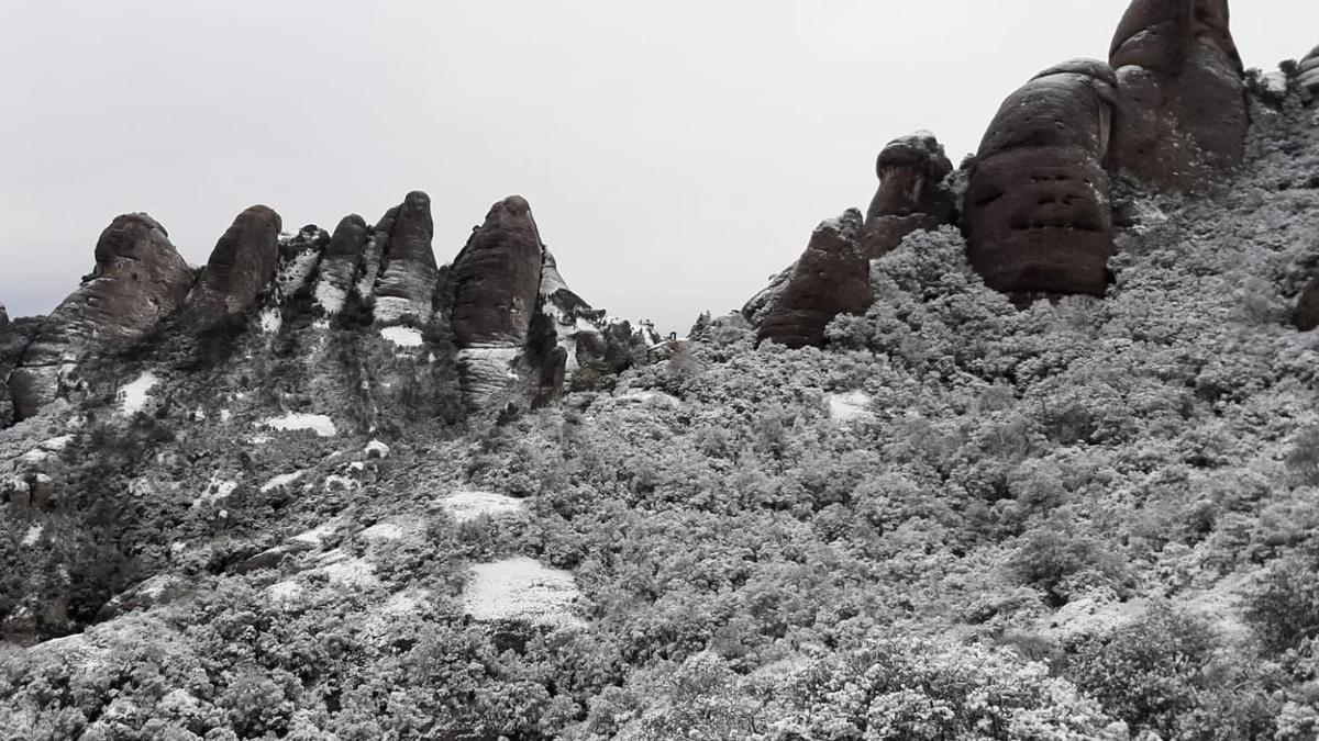 Nevada a la muntanya de Montserrat