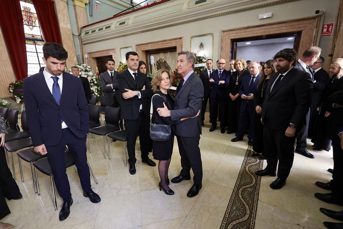 Las imágenes del entierro de José Ballesta en Murcia