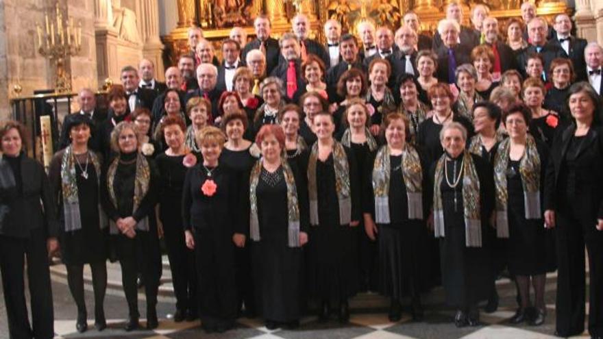 La Coral de Cangas, anfitriona de la madrileña «Ciudad de los Poetas»  en la basílica local