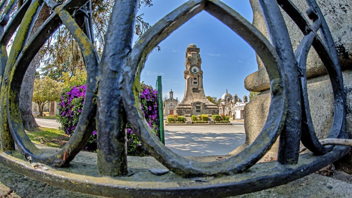 VÍDEO | Así es la visita guiada y gratis al cementerio Pereiró de Vigo