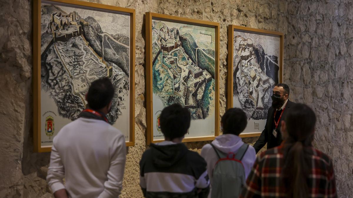 Visitas al Castillo de Santa Bárbara