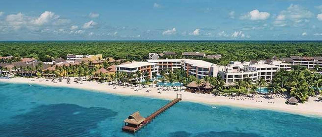 Vista general del hotel de cinco estrellas Secrets Aura Cozumel en México, propiedad de Rafel Nadal y Julen Lopetegui.