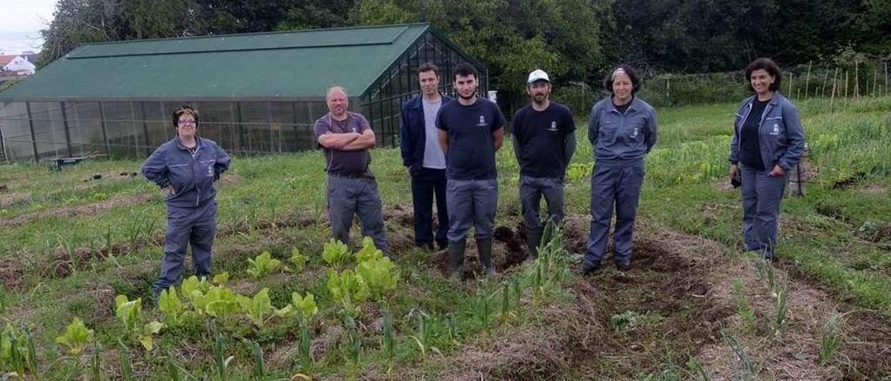 Integrantes del módulo de agricultura ecológica que se celebra en el pazo de Vista Real. // Noé Parga